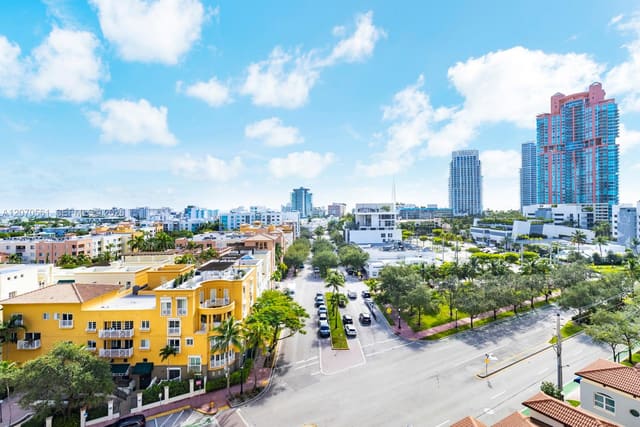 90 Alton Road 1005, Yacht Club At Portofino C, Miami Beach, FL