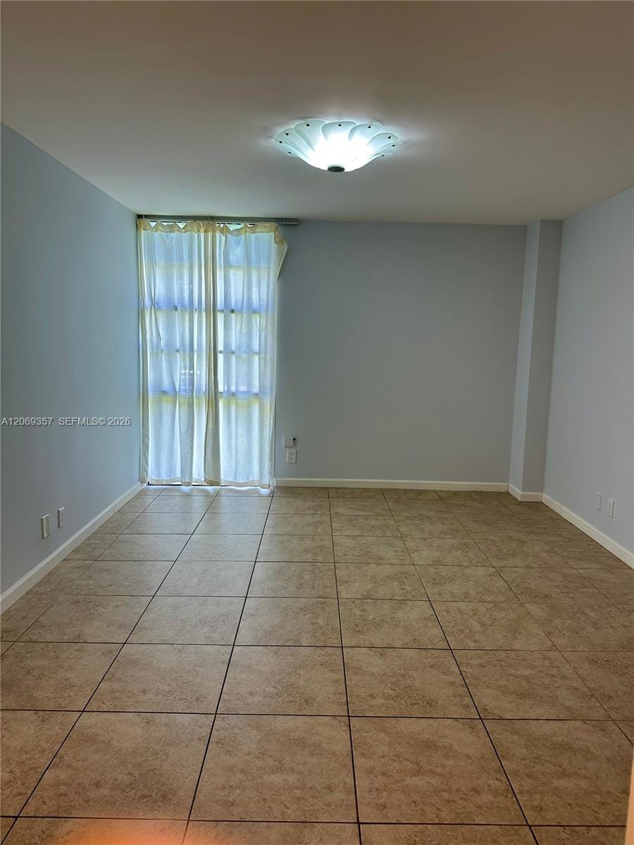 3401 N Country Club Drive EI-216 — photo 7