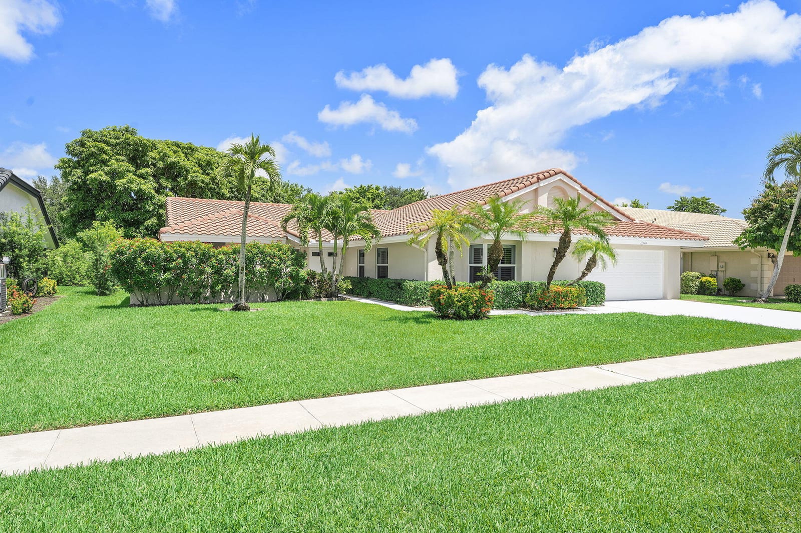 11294 ISLAND LAKES Lane — photo 3