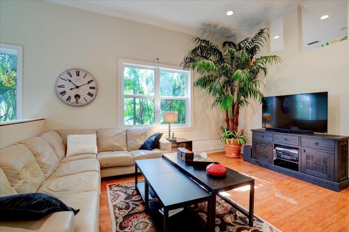 6244 GRAYCLIFF Drive C — photo 8