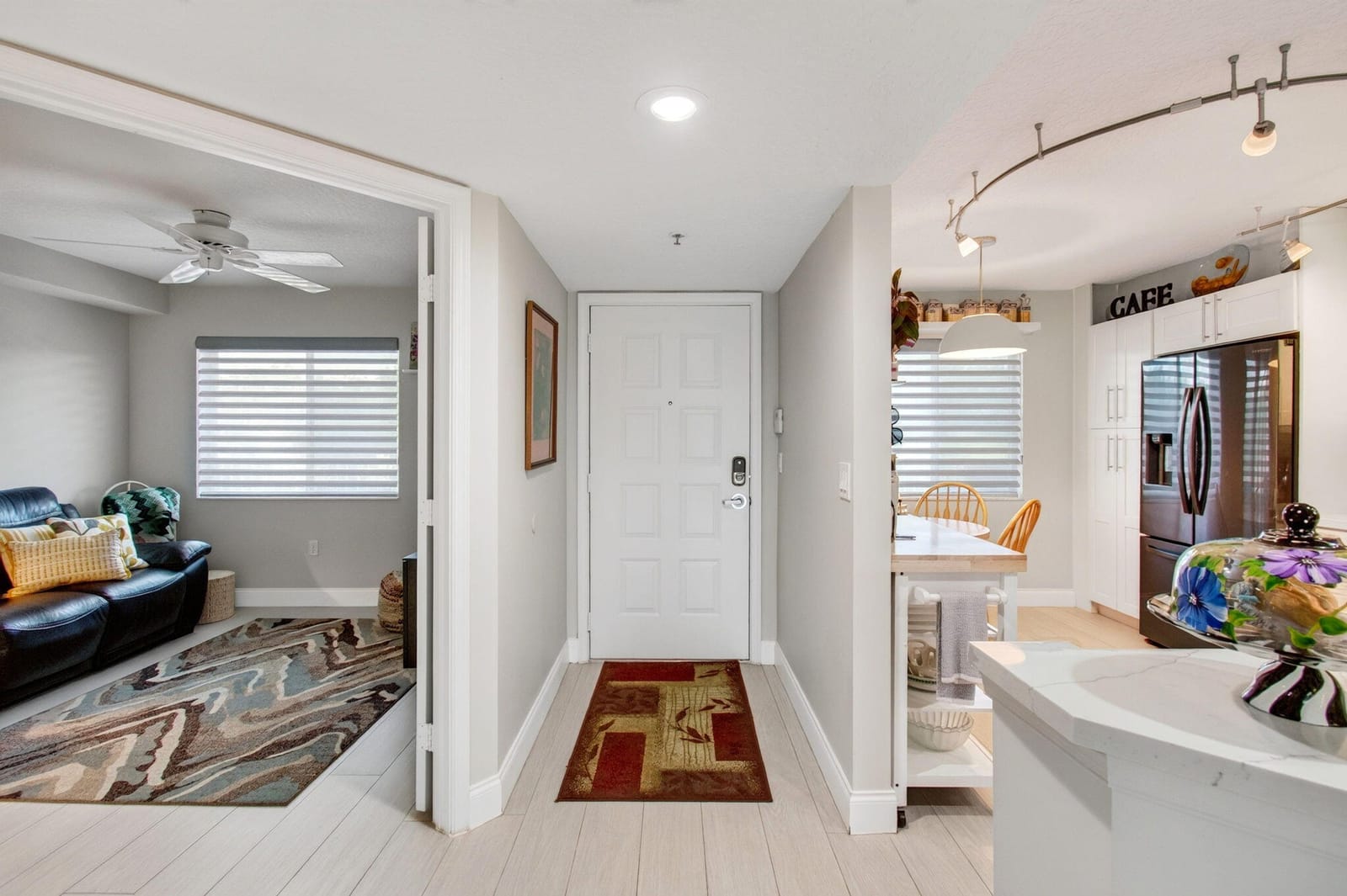 5746 CRYSTAL SHORES Drive 303 — photo 5