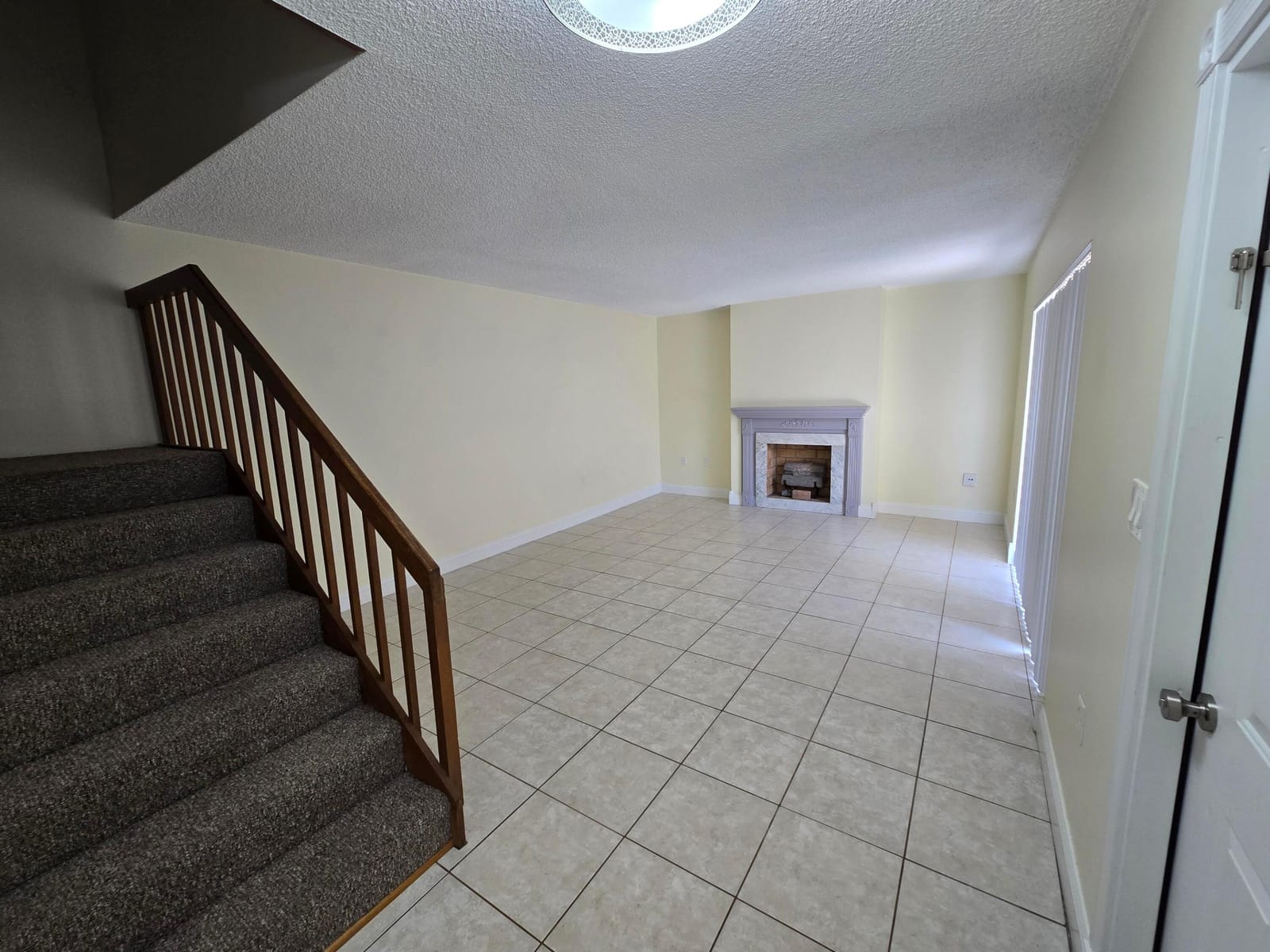 3232 MERIDIAN Way N B — photo 2