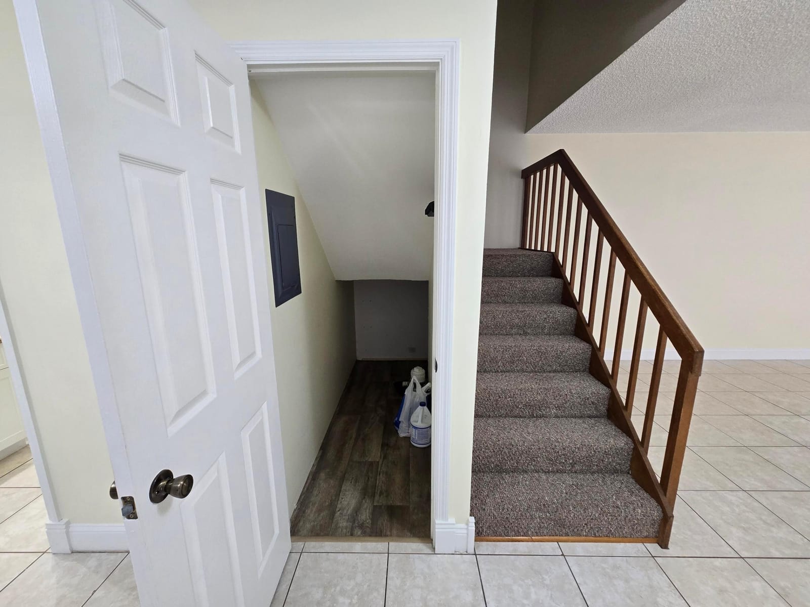 3232 MERIDIAN Way N B — photo 7