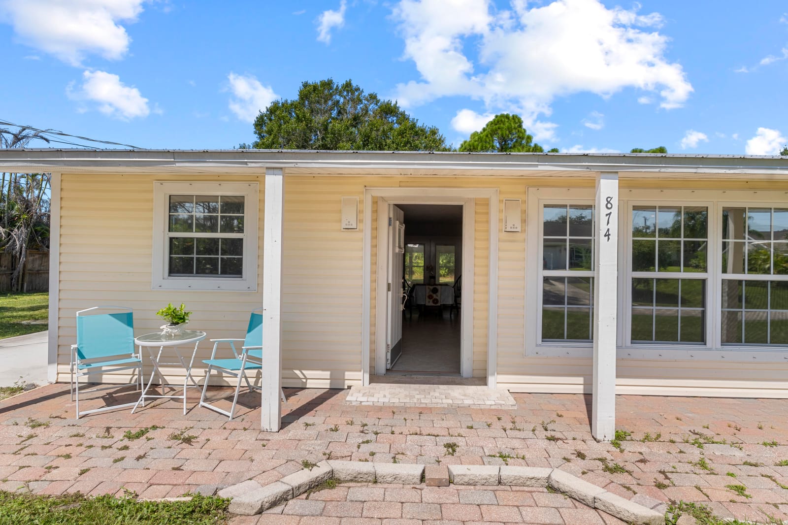 874 BLOSSOM Drive — photo 2