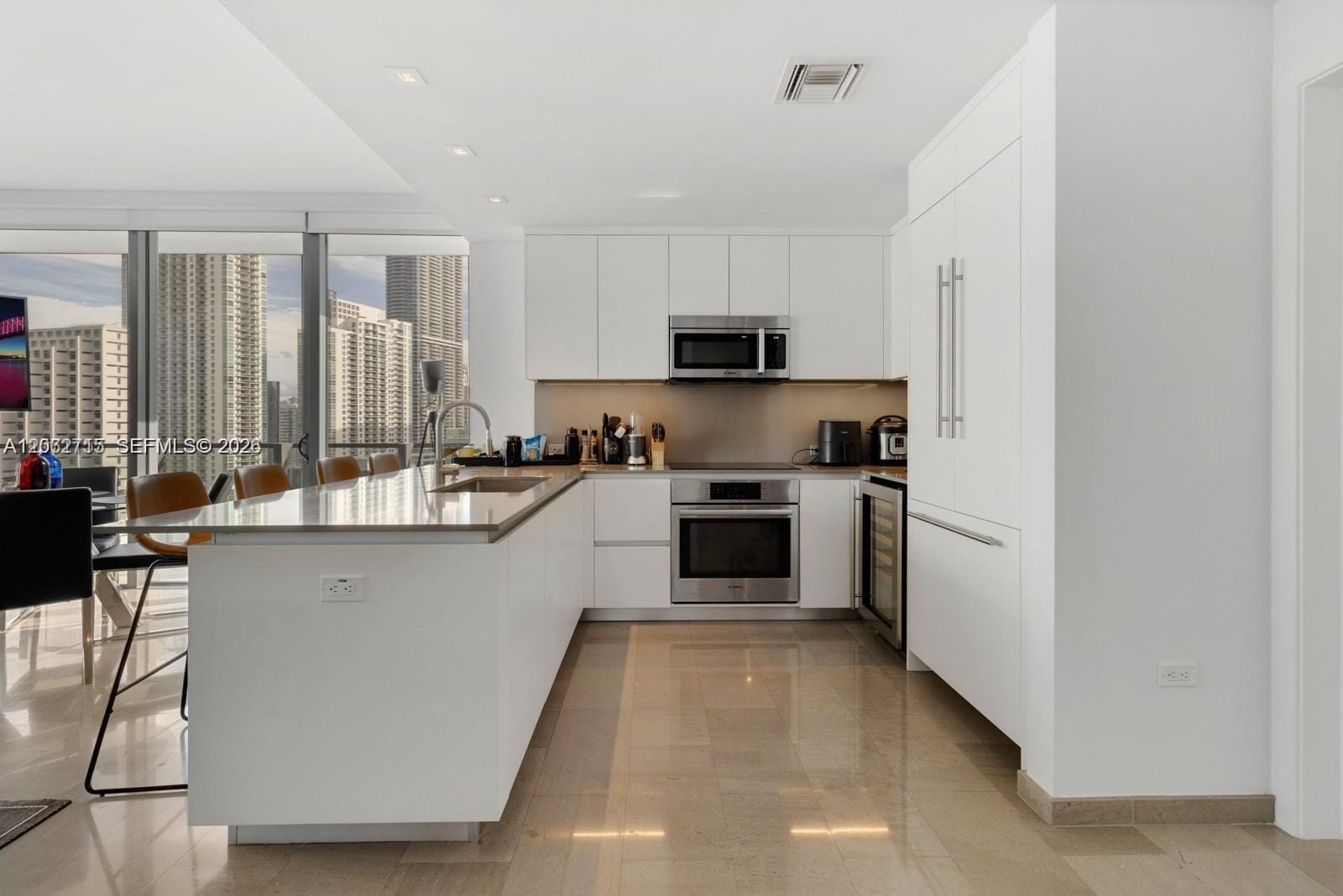 68 SE 6th Street 2101 — photo 2