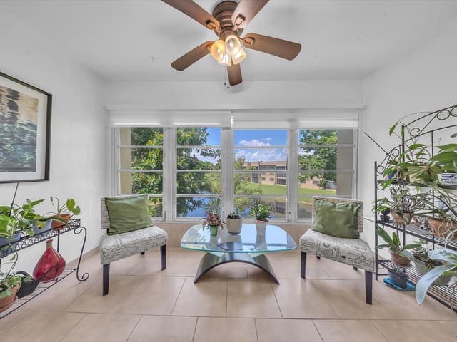 6051 NW 61st Avenue 310, Bermuda Club, Tamarac, FL