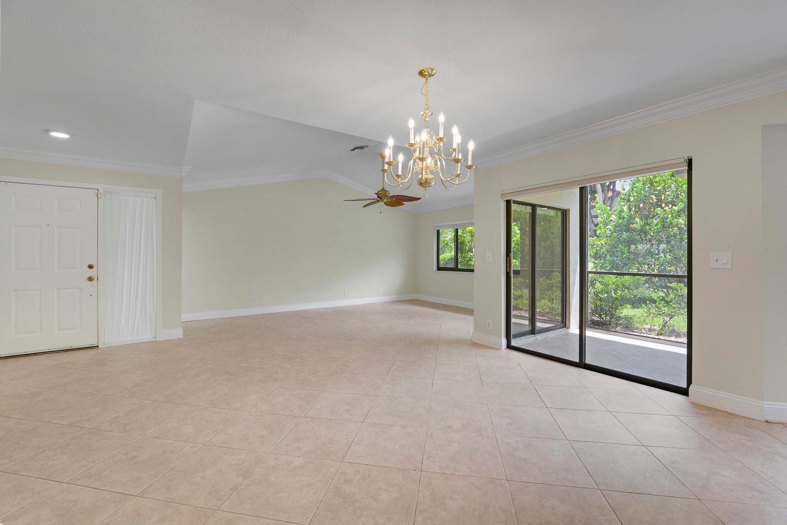 13 Lexington Lane E A — photo 6