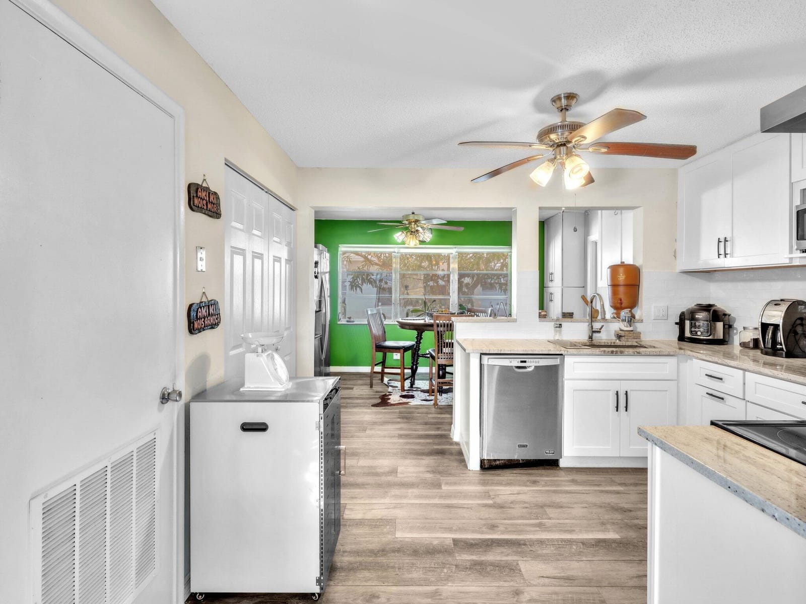 1907 SW 22ND Avenue, Boynton Beach, FL 33426 photo 16