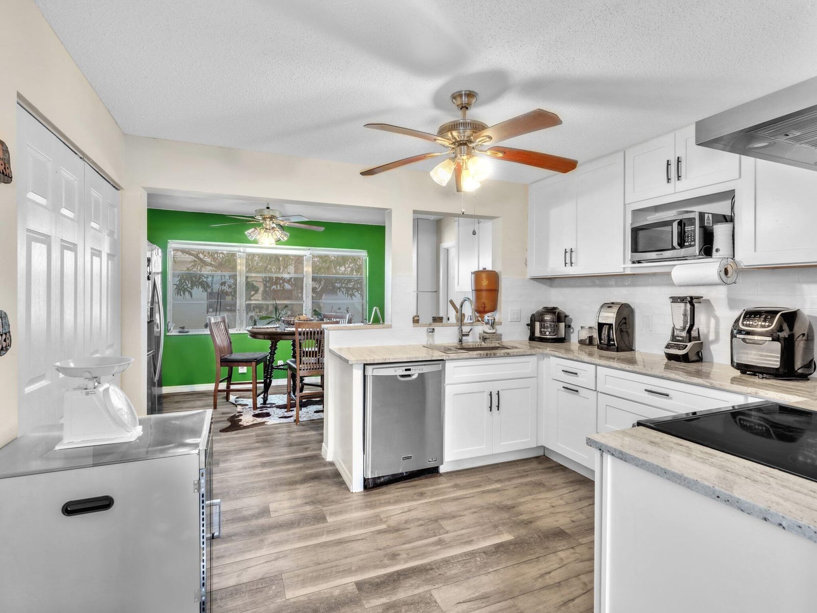 1907 SW 22ND Avenue, Boynton Beach, FL 33426 photo 17