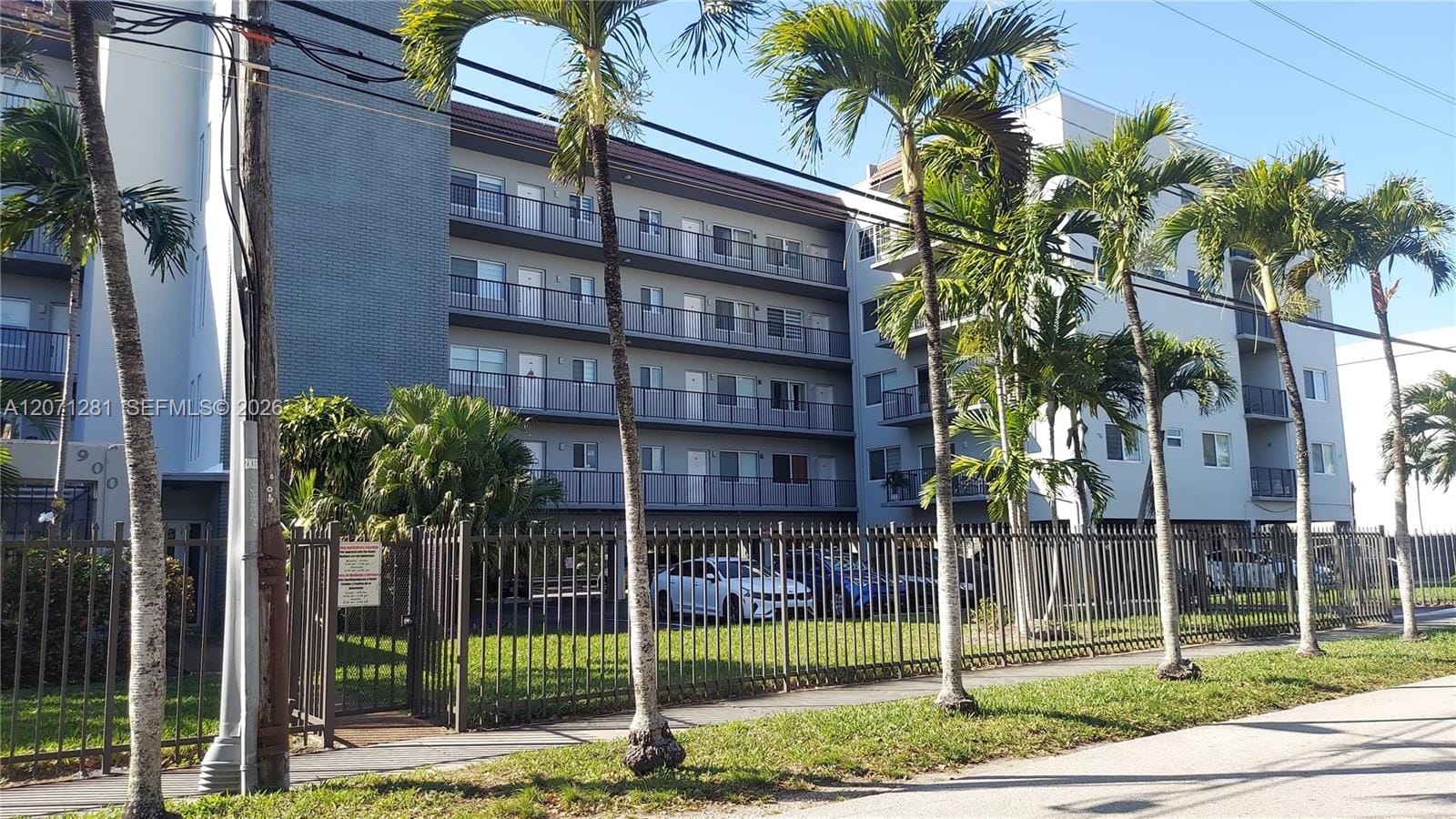 900 SW 84th Avenue 301E, Miami, FL 33144