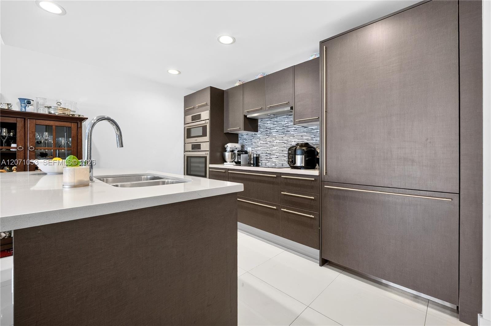 7875 NW 107th Avenue 614 — photo 4