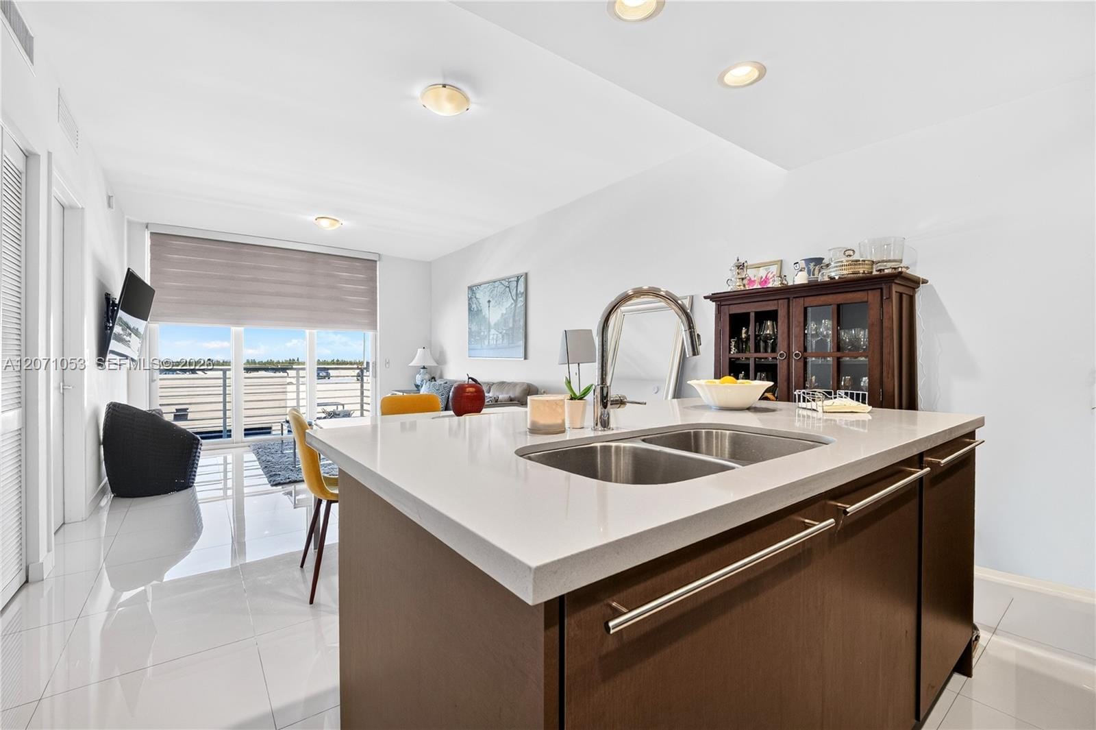 7875 NW 107th Avenue 614 — photo 5