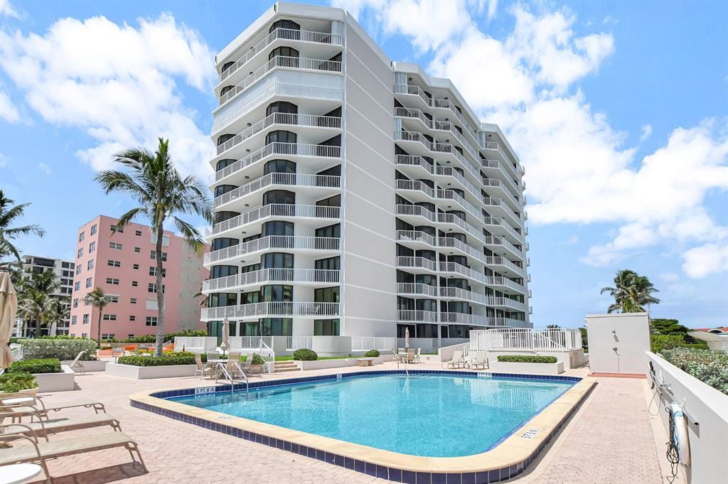 2917 S Ocean Boulevard 401, Highland Beach, FL 33487