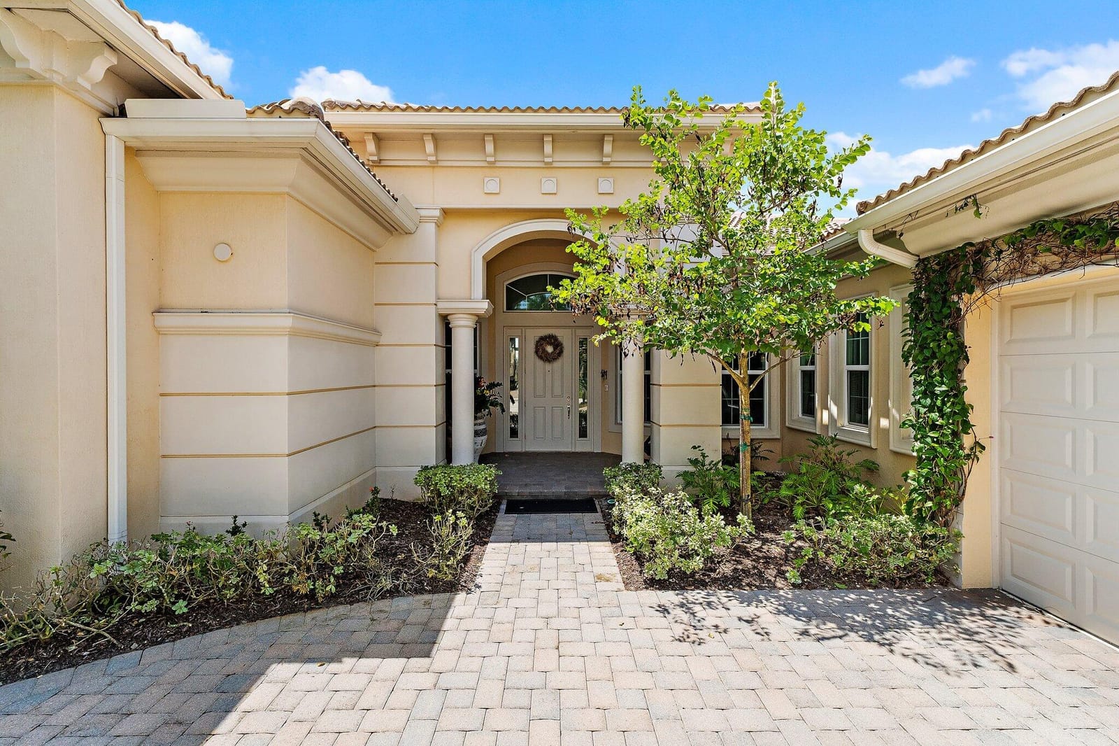 114 Carmela Court — photo 4