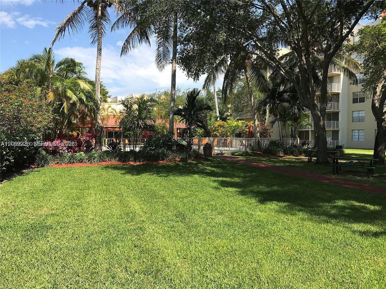 13120 SW 92 Avenue B519, Miami, FL 33176 photo 20