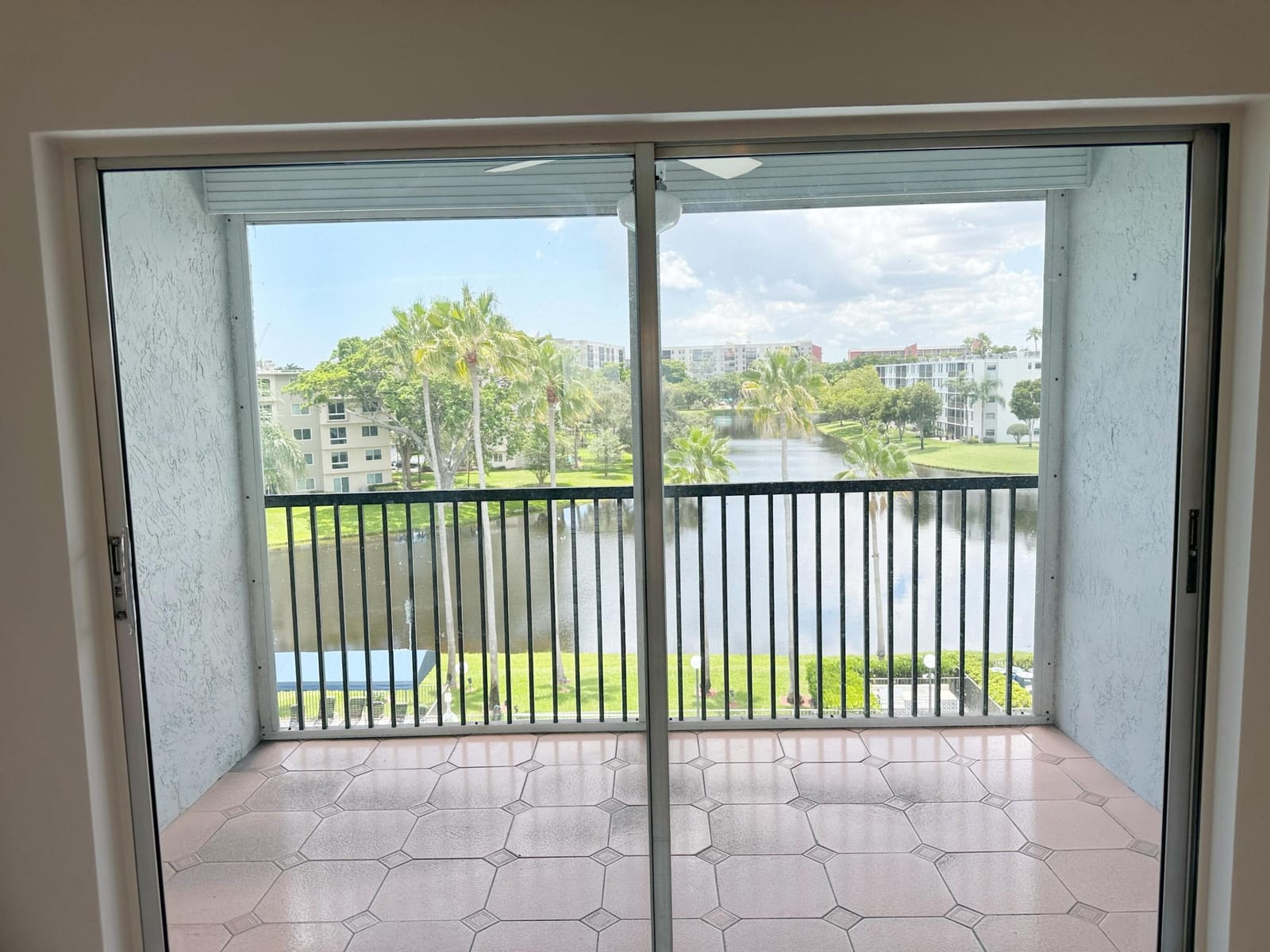2220 N CYPRESS BEND Drive 503 — photo 11