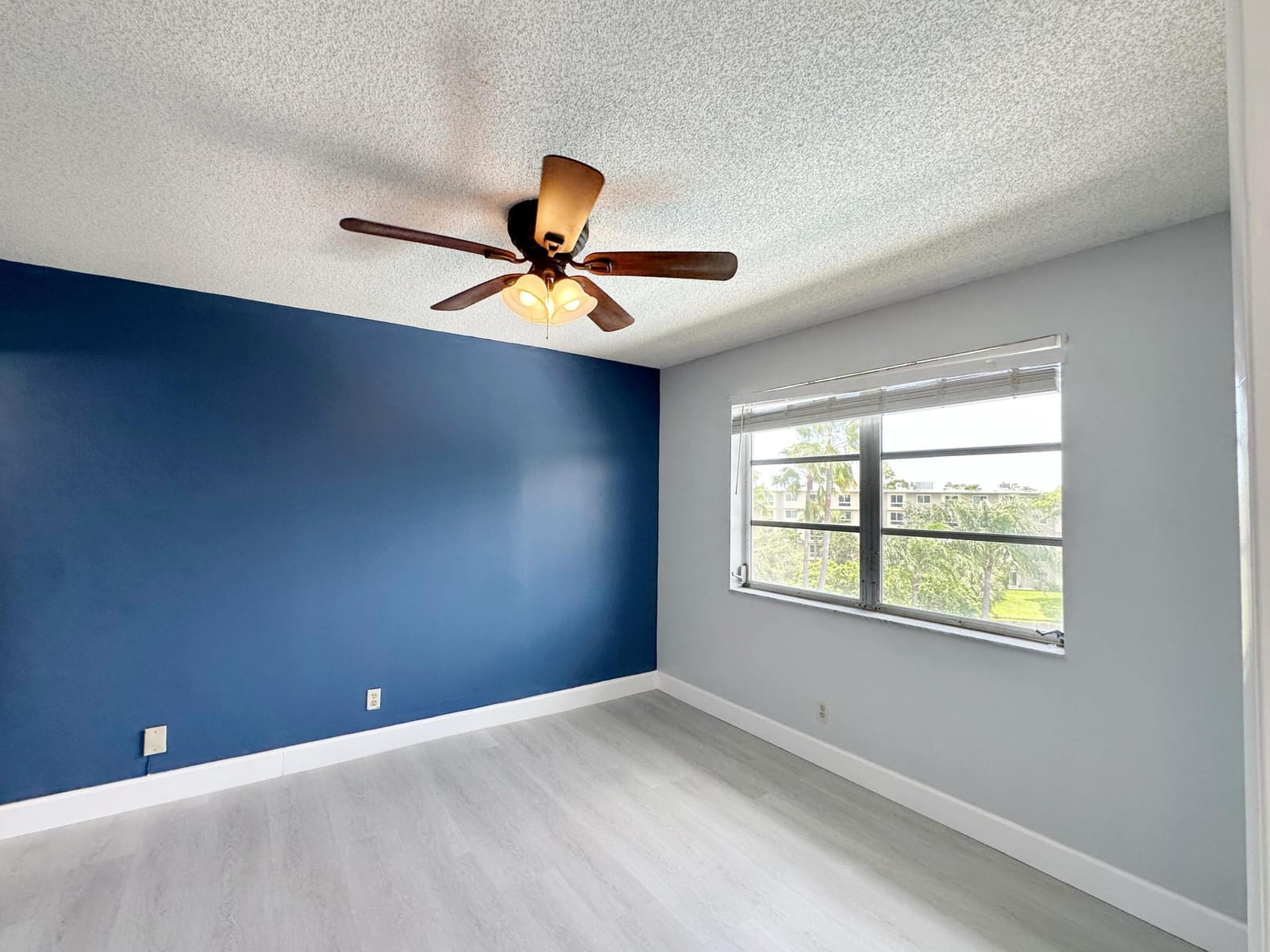 2220 N CYPRESS BEND Drive 503, Pompano Beach, FL 33069 photo 16
