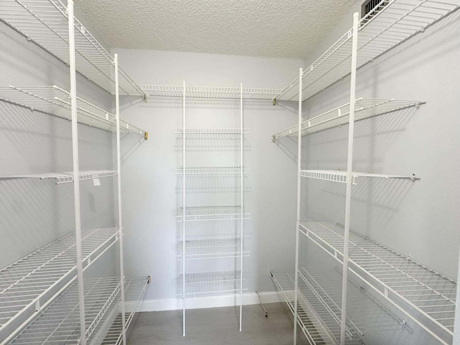 2220 N CYPRESS BEND Drive 503, Pompano Beach, FL 33069 photo 20