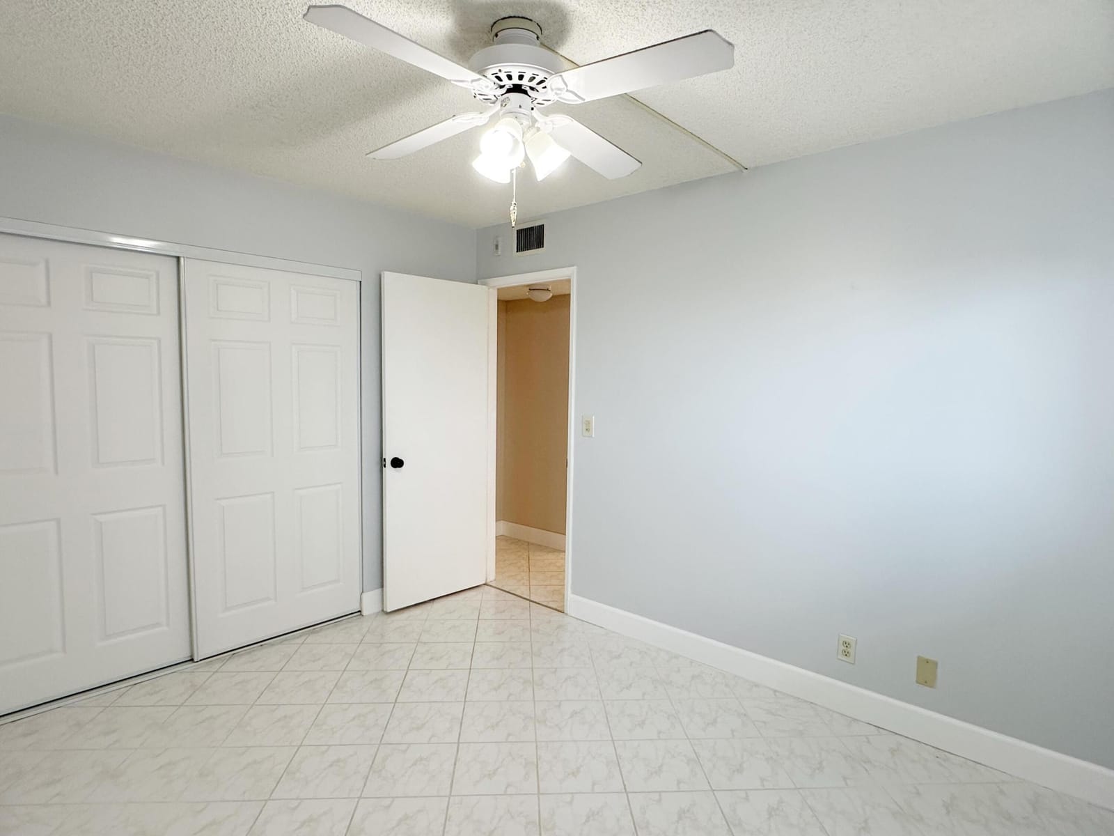 2220 N CYPRESS BEND Drive 503, Pompano Beach, FL 33069 photo 23