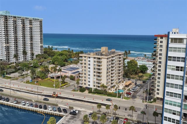 1401 S Ocean Drive 302, Hollywood, FL 33019