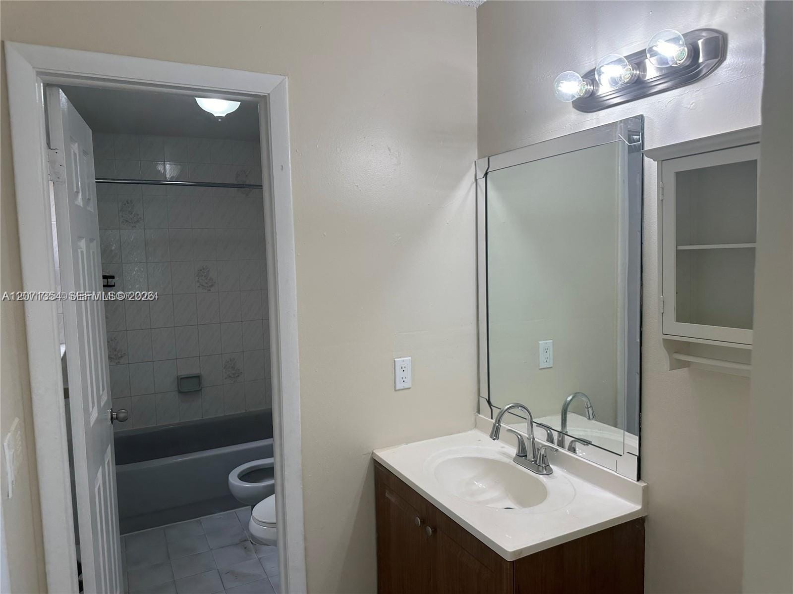 6991 NW 169th Terrace — photo 4