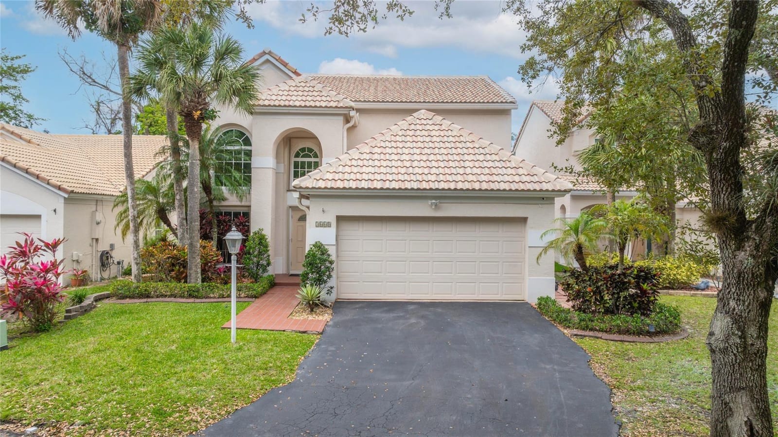 Woodside Estates, Coral Springs, FL home for sale at 3668 Wilderness Way