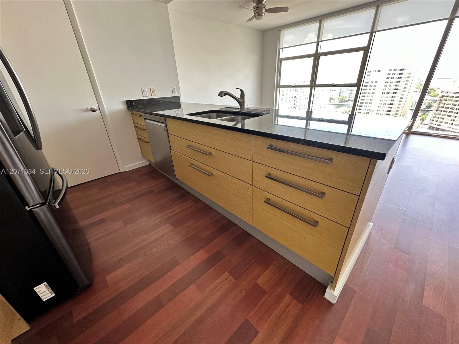 1830 S Ocean Drive 1607 — photo 7