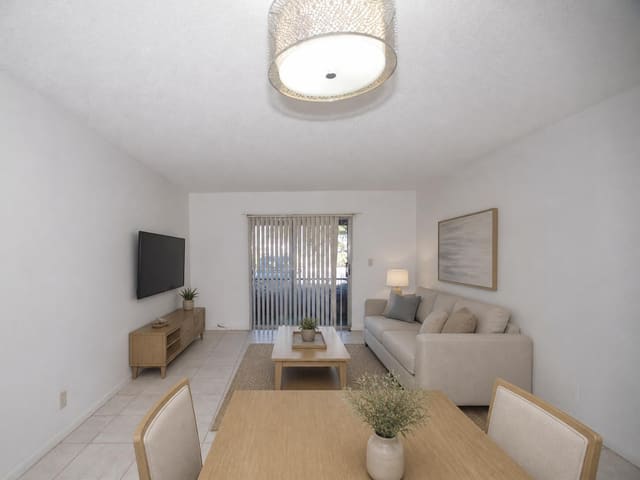 257 S CYPRESS Road 406, sold in Barcelona Condo North, Pompano Beach, FL