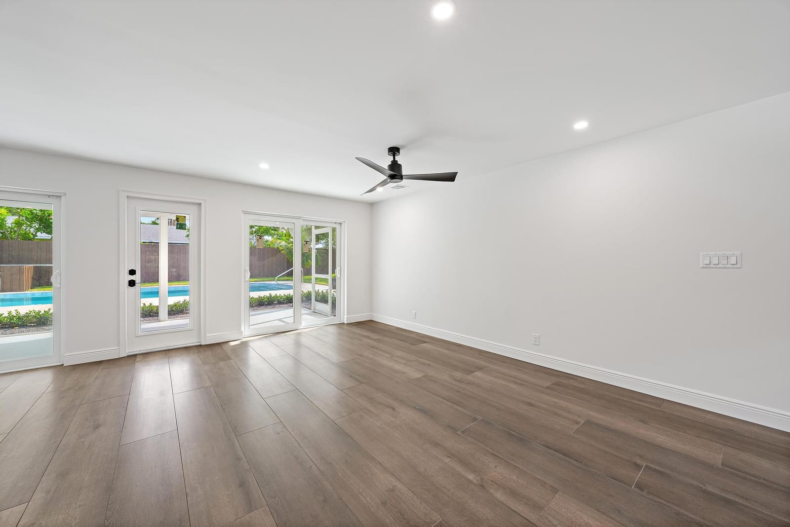 109 E RIVERSIDE Drive, Jupiter, FL 33469 photo 15