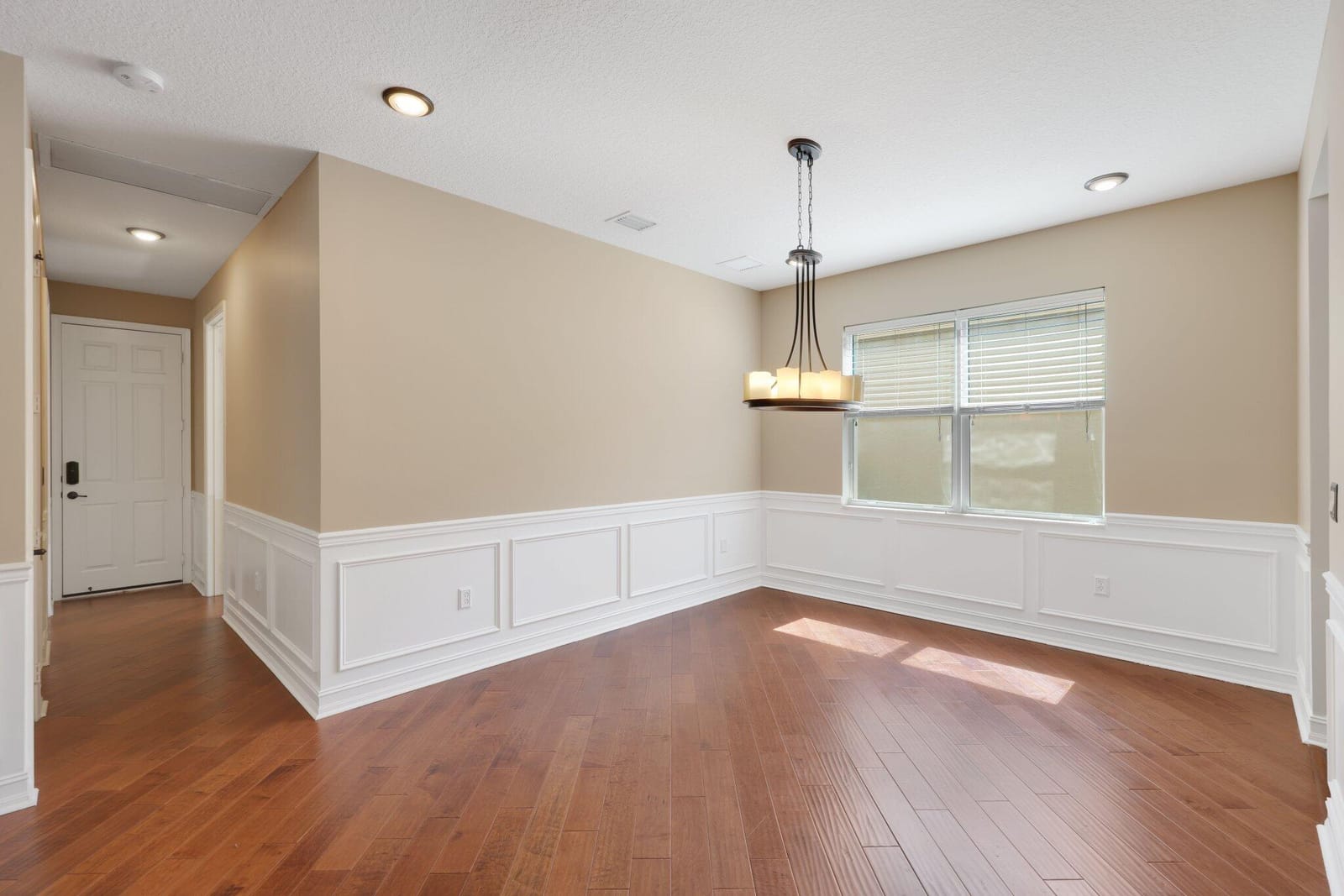 8160 CANTABRIA FALLS Drive — photo 11