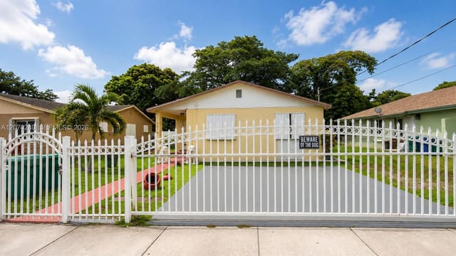 3074 NW 64th Street, Lee Heights, Miami, FL