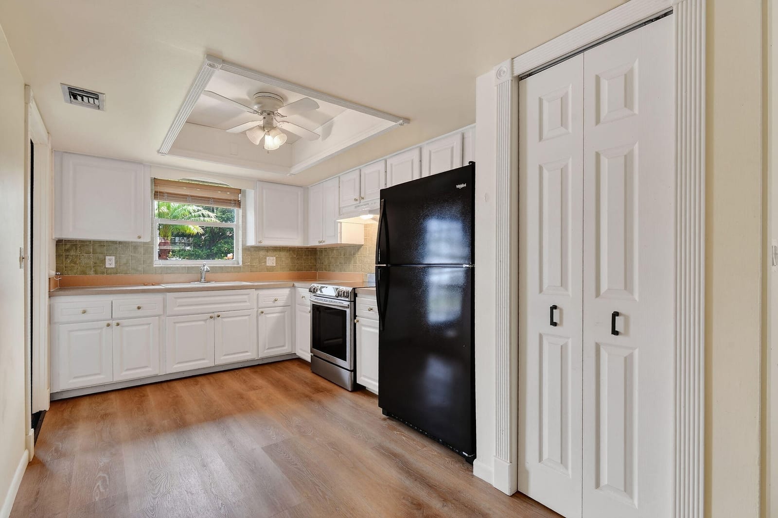 11 Windsor Road E, Jupiter, FL 33469 photo 10