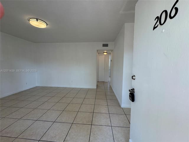 4732 SW 33rd Avenue 206, Dania Beach, FL 33312
