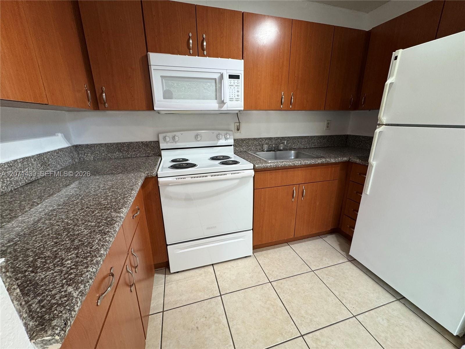 4732 SW 33rd Avenue 206 — photo 4