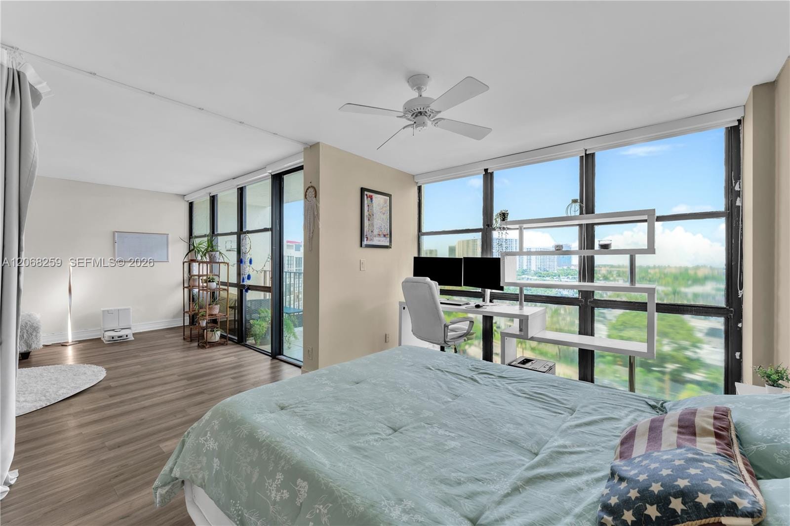 1000 Parkview Drive 1007 — photo 11