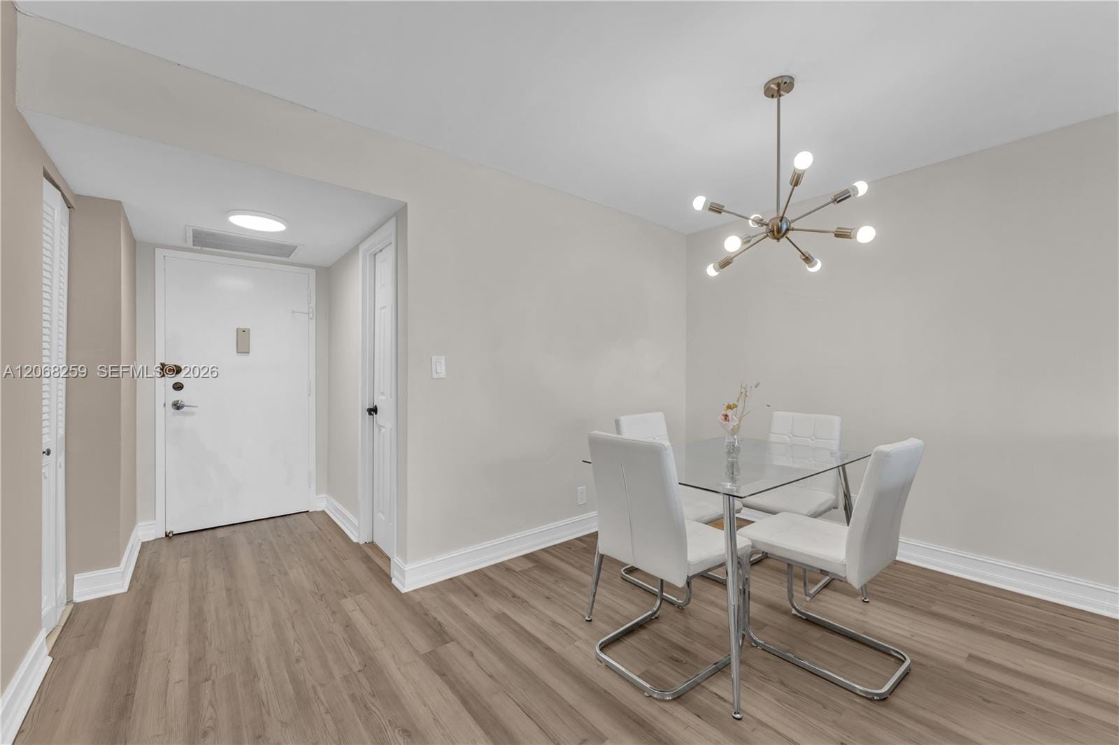 1000 Parkview Drive 1007 — photo 4