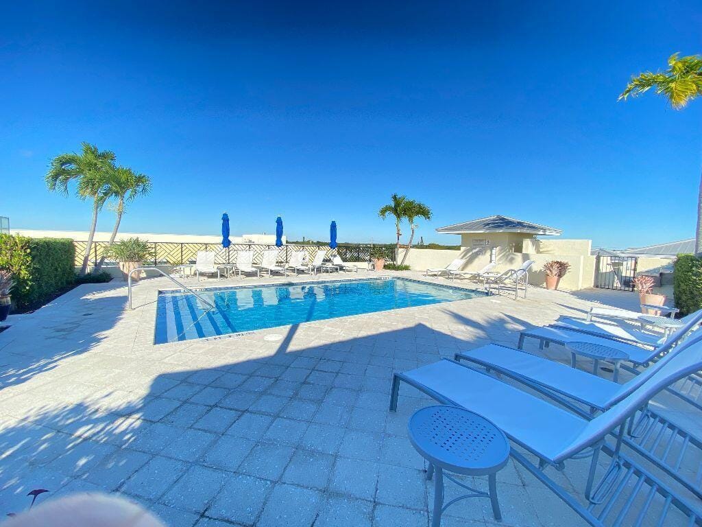 225 NE 1st Street 202, Delray Beach, FL 33444 photo 22