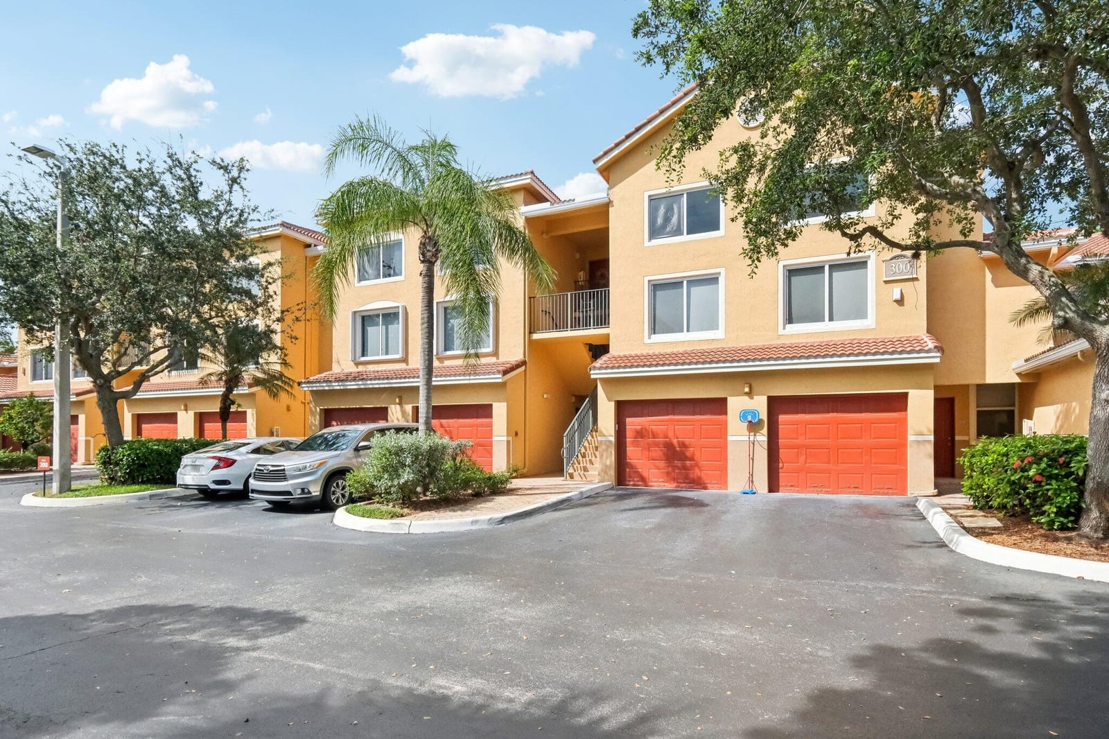 300 Scotia Drive 304 — photo 1