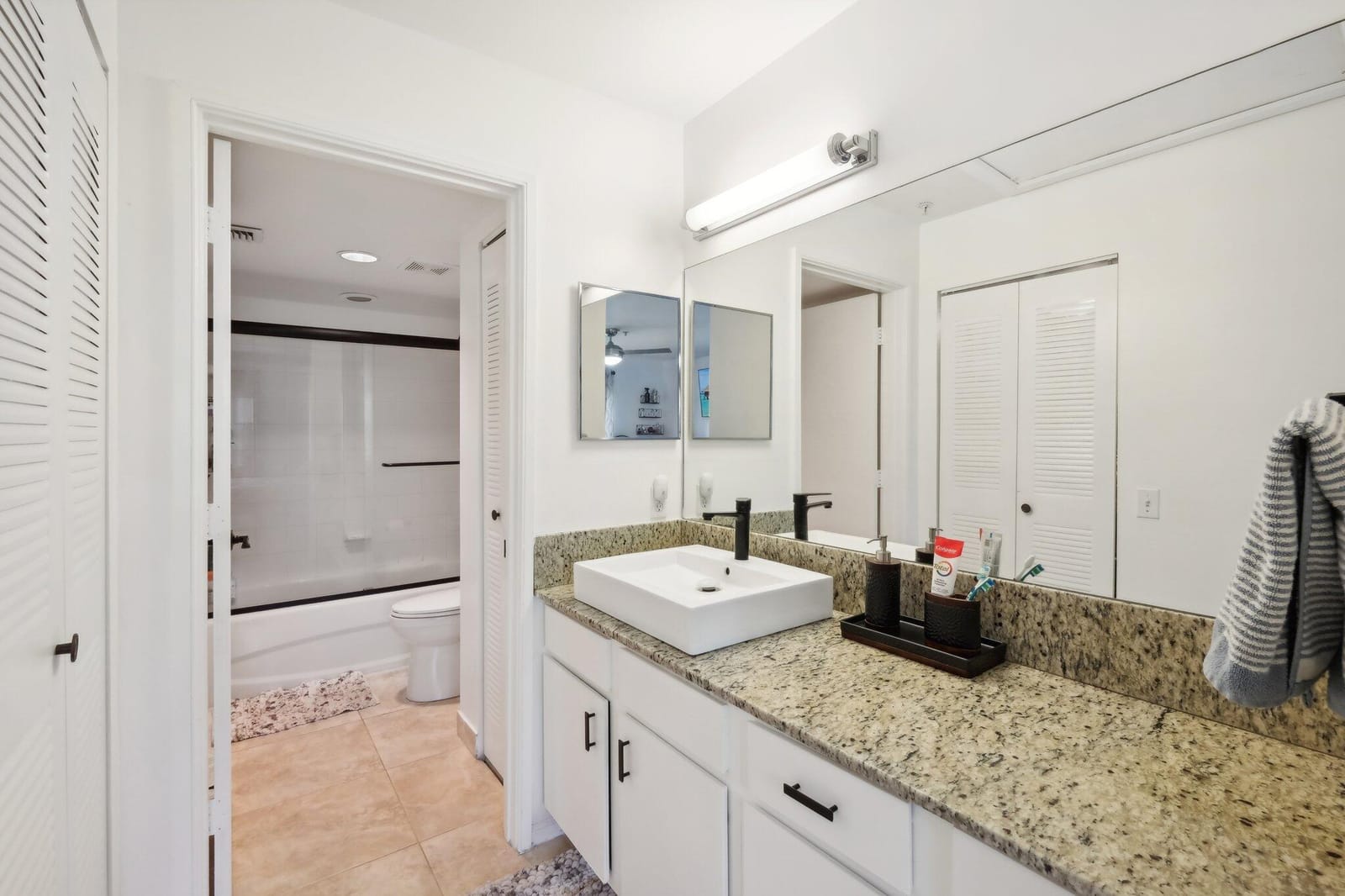 300 Scotia Drive 304 — photo 9