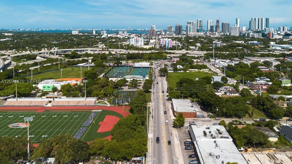 800 NW 36th Street, Miami, FL 33127 photo 8