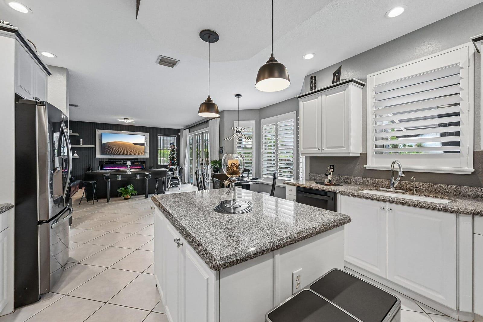 2415 WESTMONT Drive — photo 12