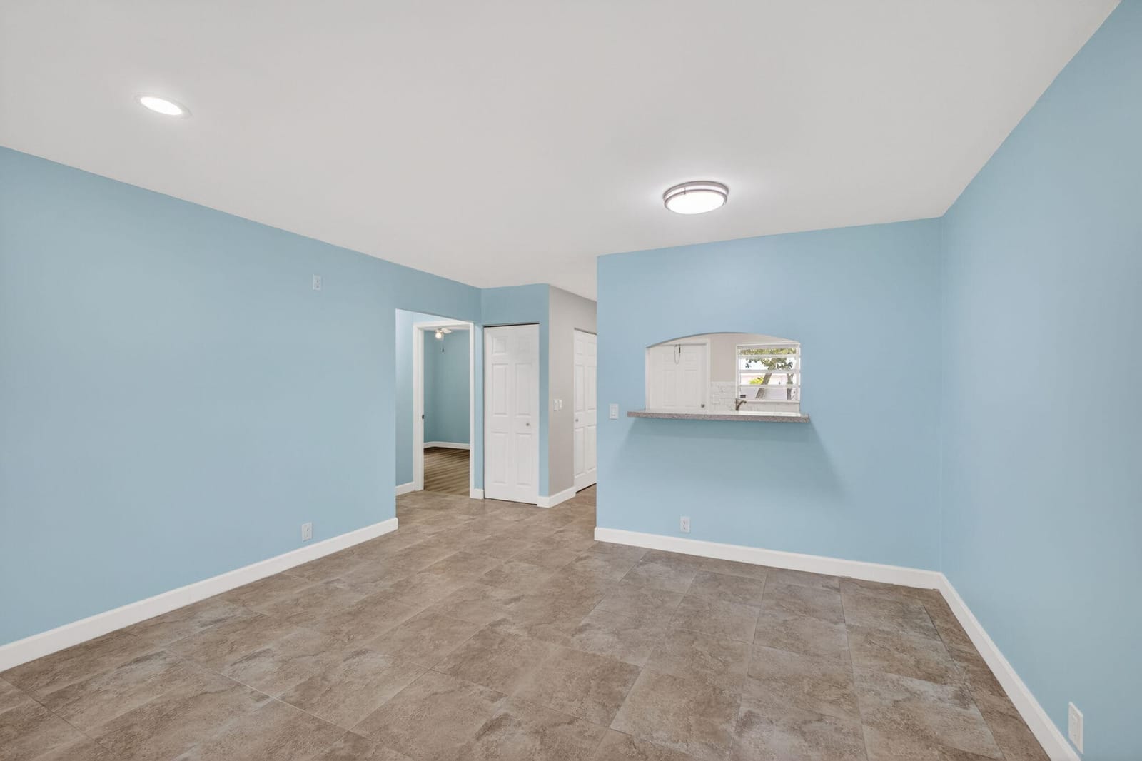 9484 Sun Court — photo 8