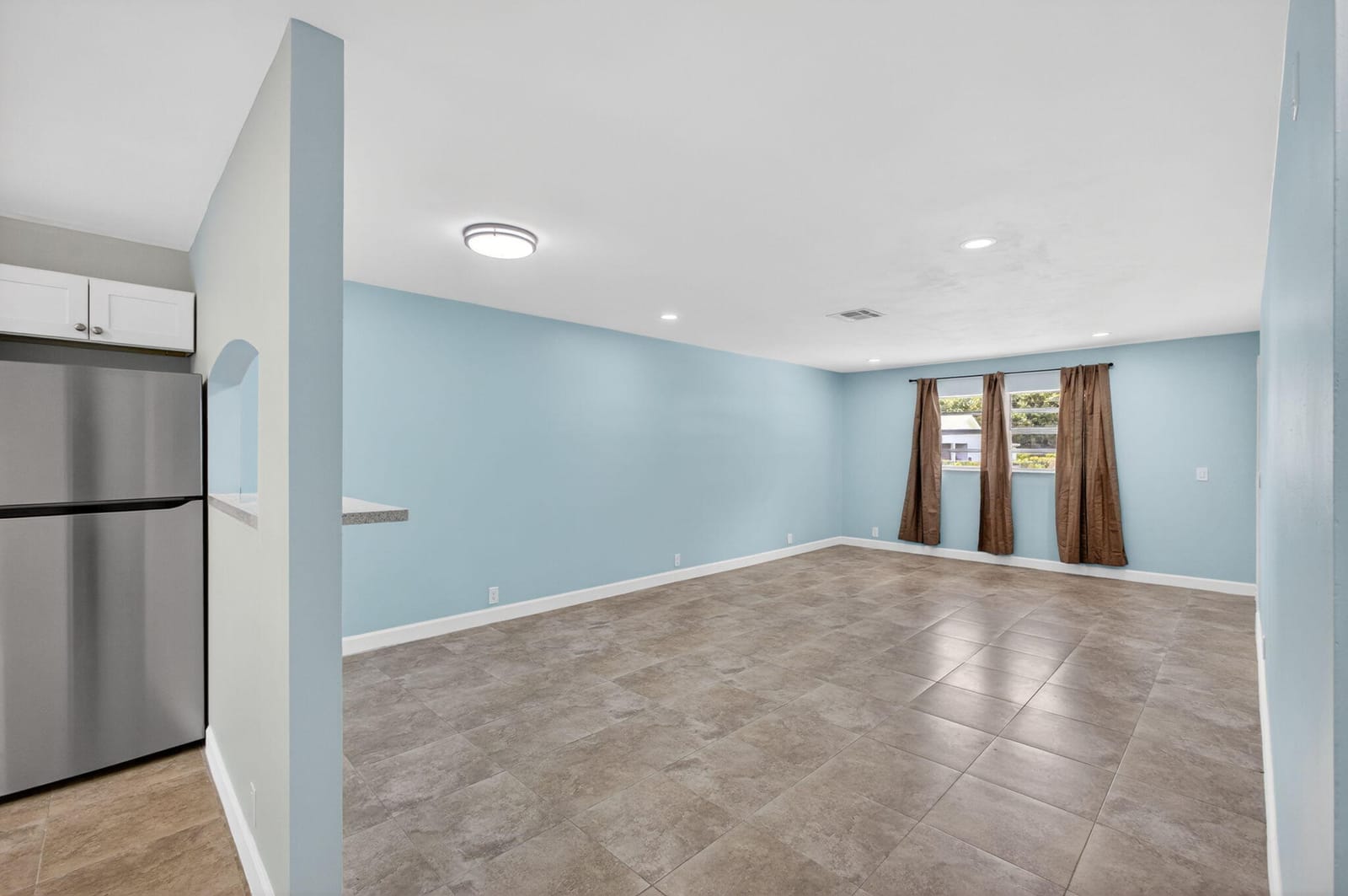 9484 Sun Court — photo 10