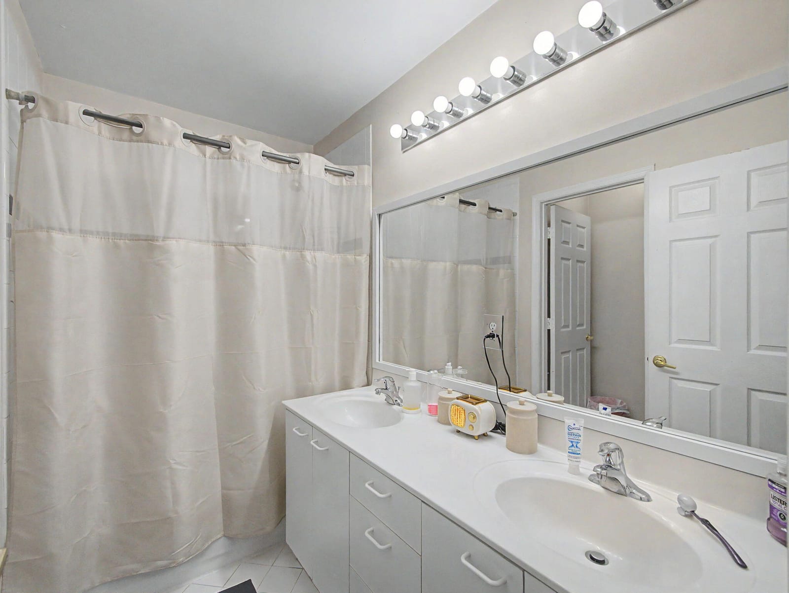 2745 Misty Oaks Circle, Royal Palm Beach, FL 33411 photo 24