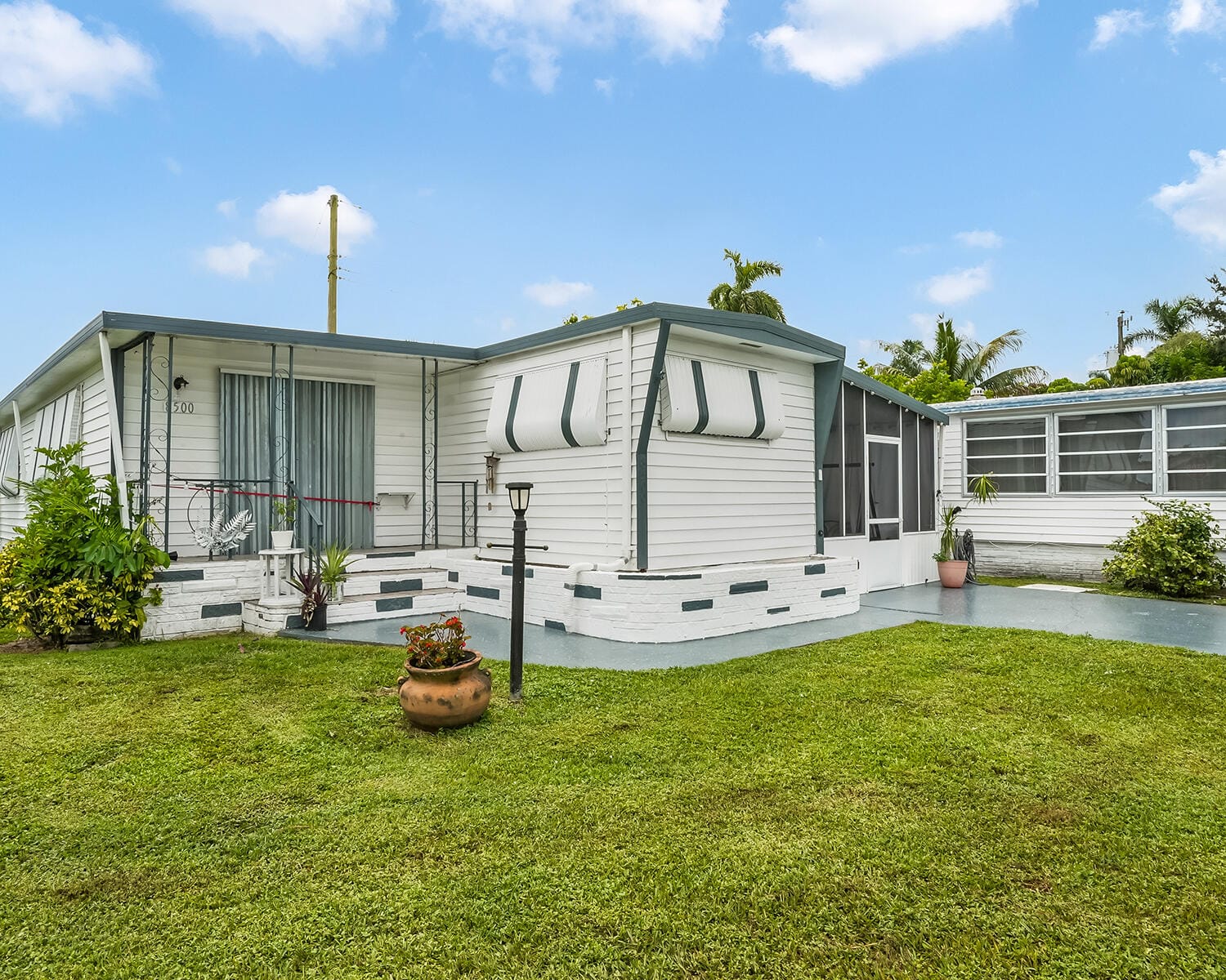 8500 SW 18th Place, Davie, FL 33324 photo 14