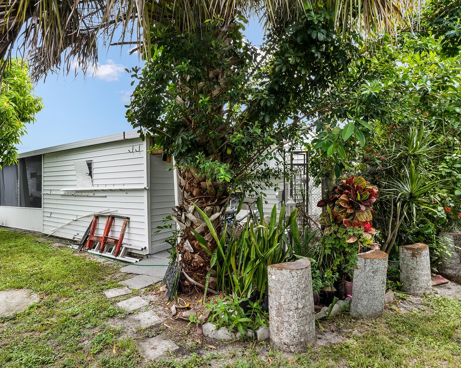 8500 SW 18th Place — photo 10