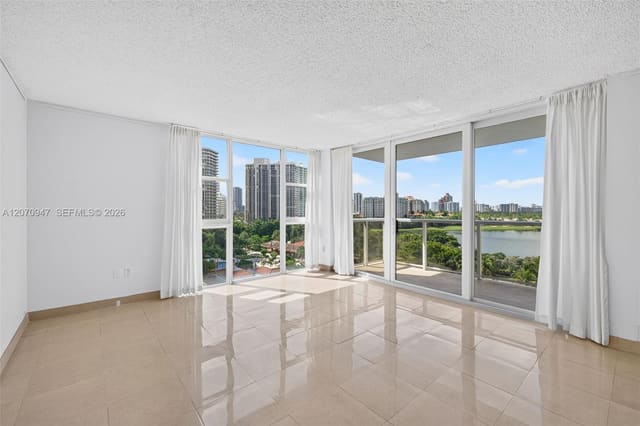3731 N Country Club Drive 1023, Aventura, FL 33180