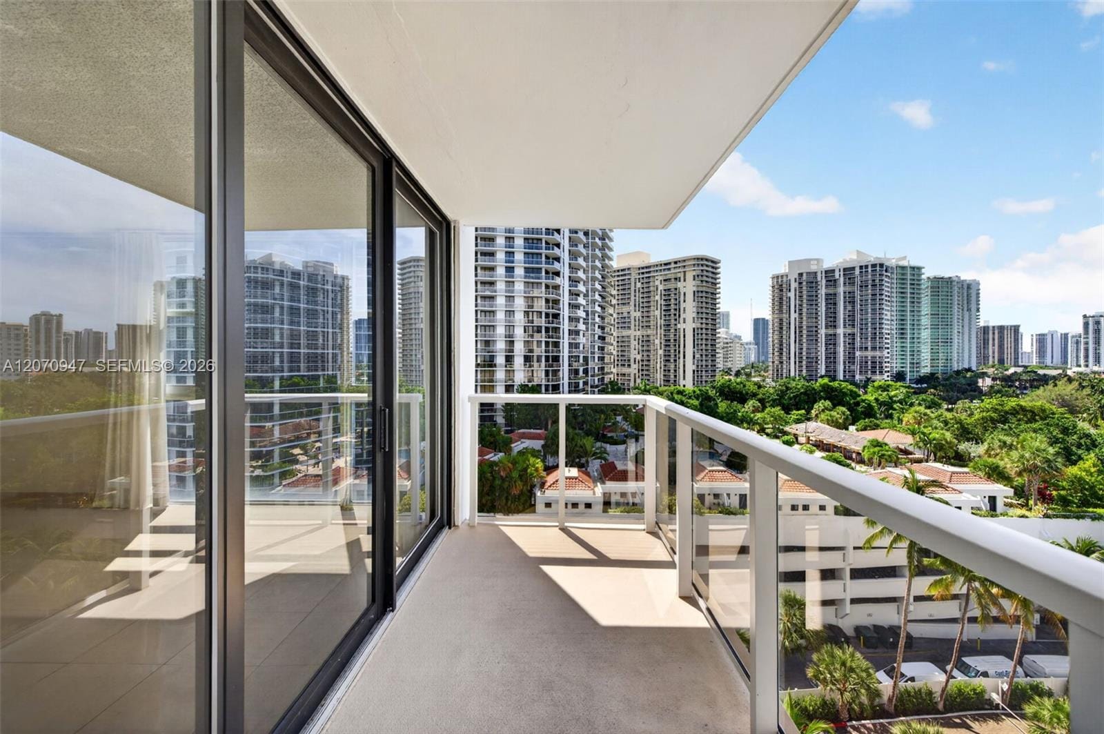 3731 N Country Club Drive 1023, Aventura, FL 33180 photo 14