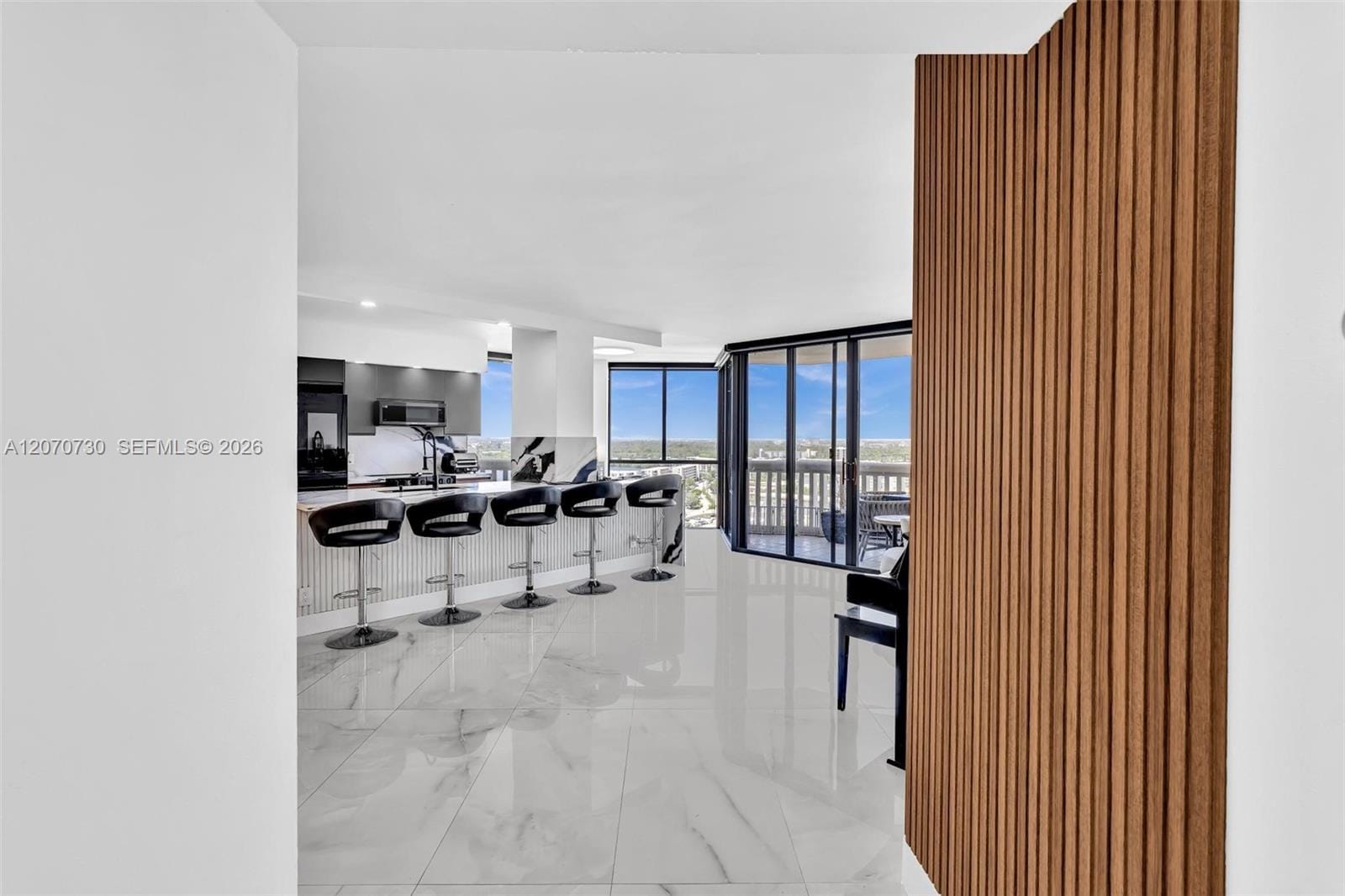 1000 W Island Boulevard 1710, Aventura, FL 33160 photo 22