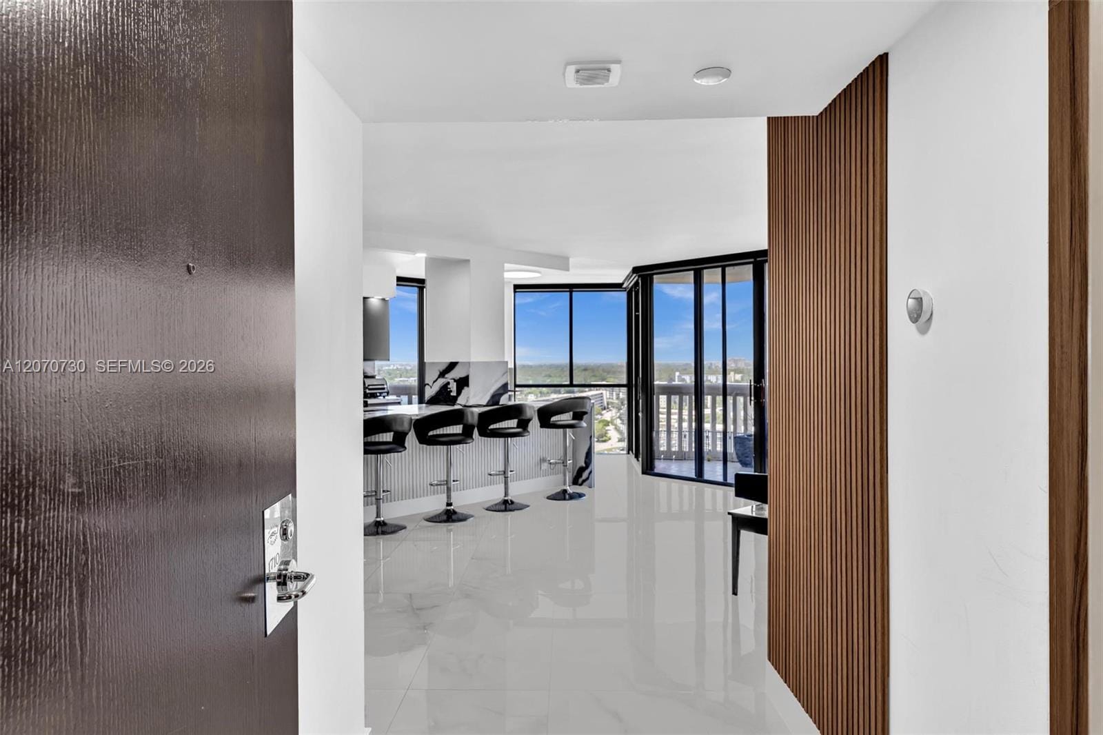 1000 W Island Boulevard 1710, Aventura, FL 33160 photo 23